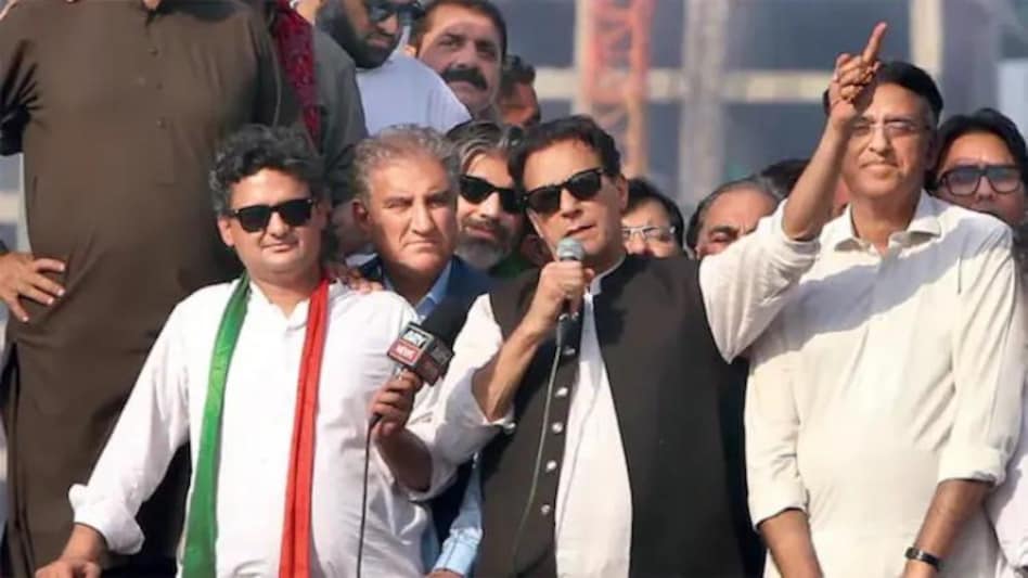 Pakistan imran khan social media elections