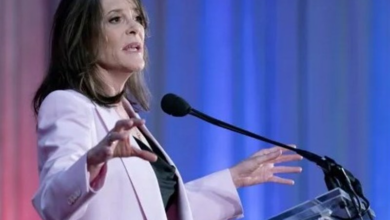 Marianne williamson drops out