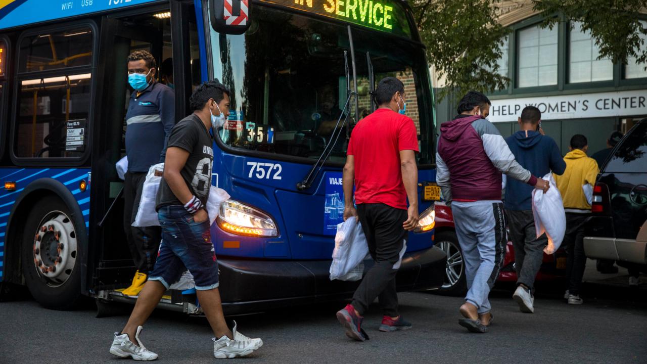 Ny nj migrants buses