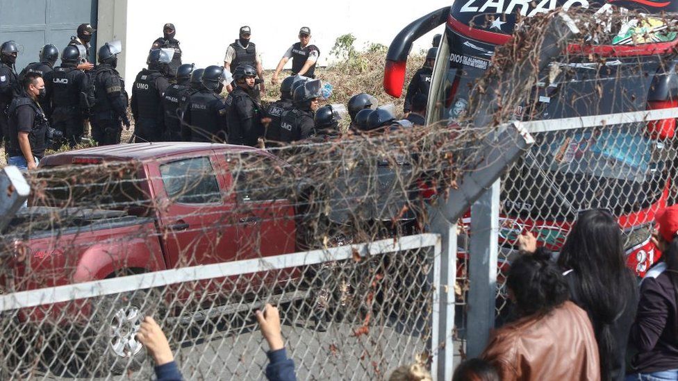 Ecuador gang prison emergency