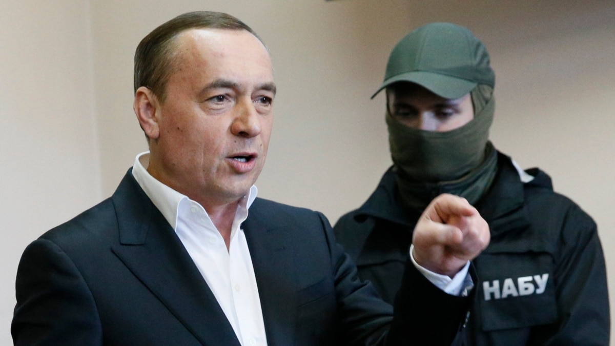 Ukraine weapons politician charged corruption