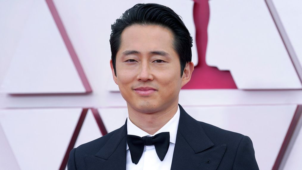 Steven yeun emmys beef