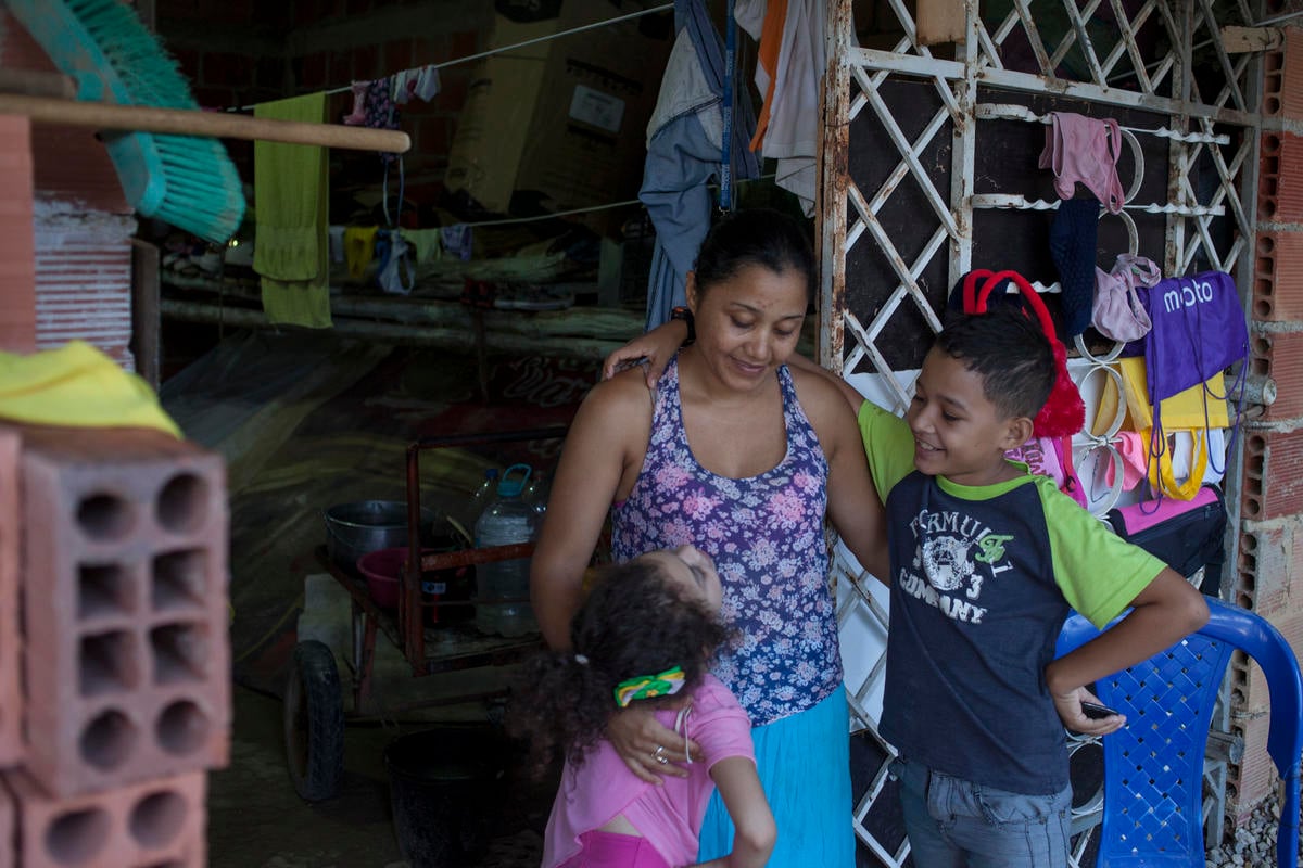 Venezolanos refugiados autorizacion chica estamos merkx carlos alberto jozef país