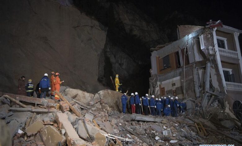 China landslide buries dozens