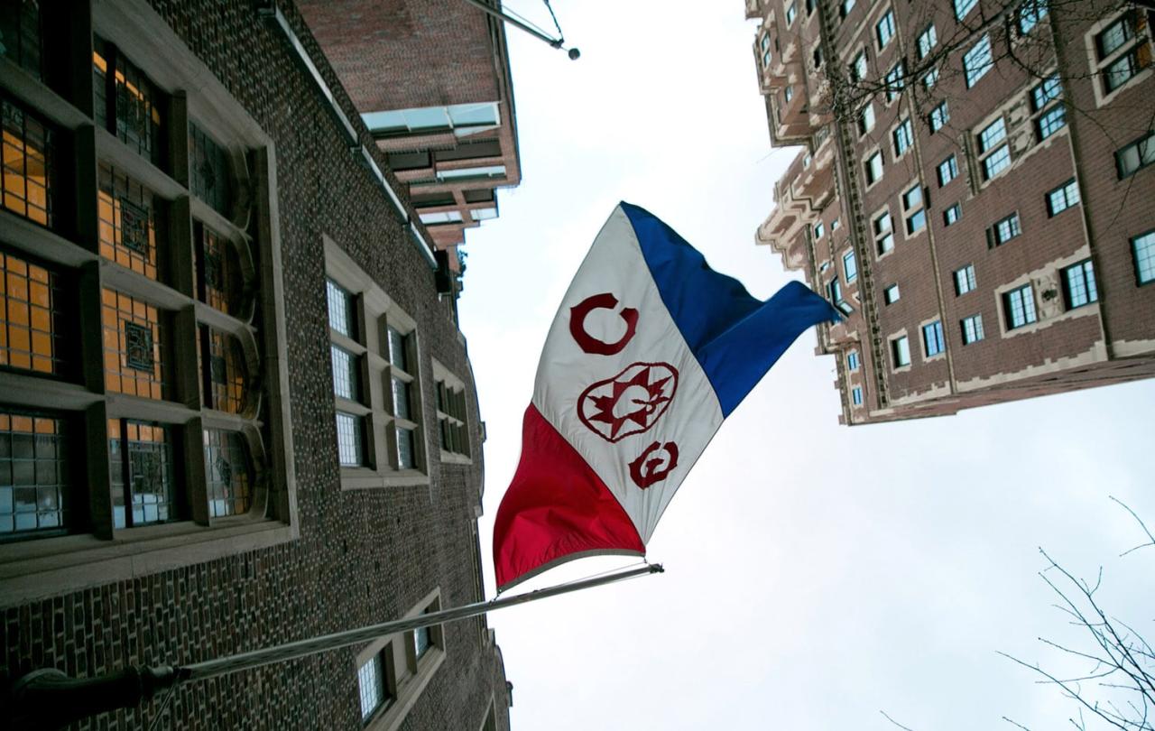 Admiral byrd explorers club flag