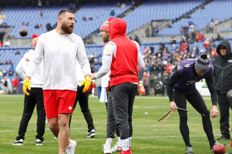 Chiefs ravens pregame warmups mahomes kelce tucker