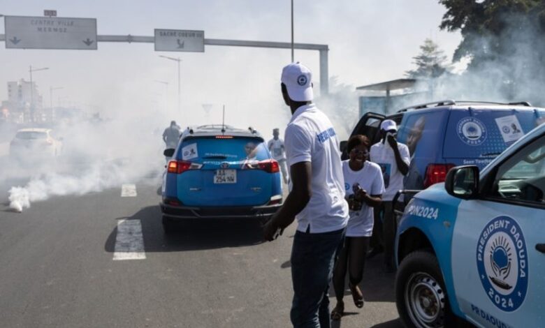 Senegal president cancels election