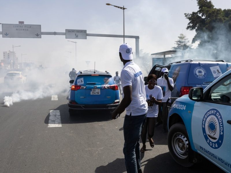 Senegal president cancels election