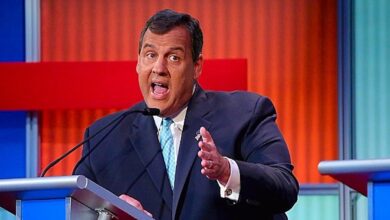 Chris christie drops out ecuador violence