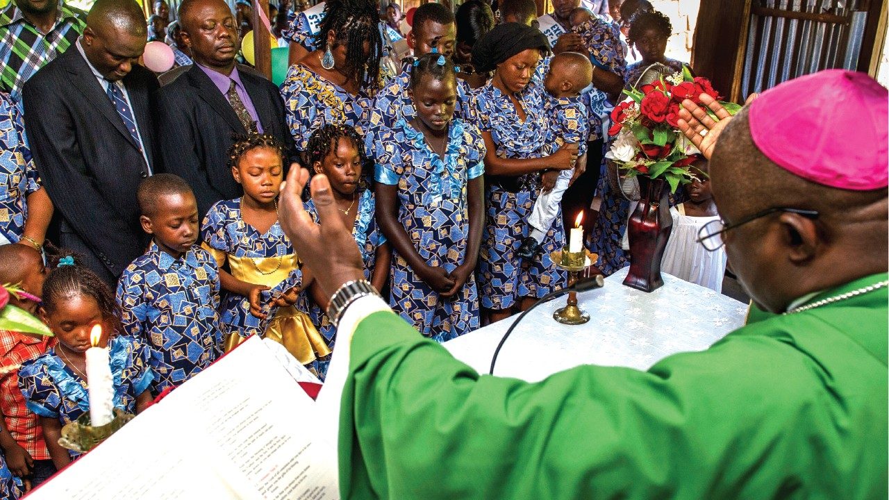 Vaticano bendicion parejas africa