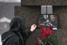 Russia detentions navalny memorials