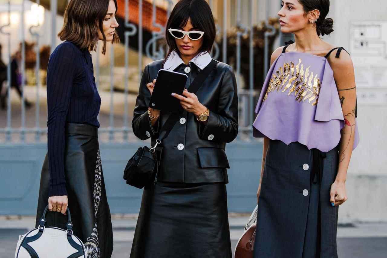 Milan fashion week red street style ye