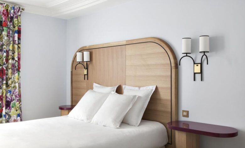 A paris hotel mixing minimalism and opulence