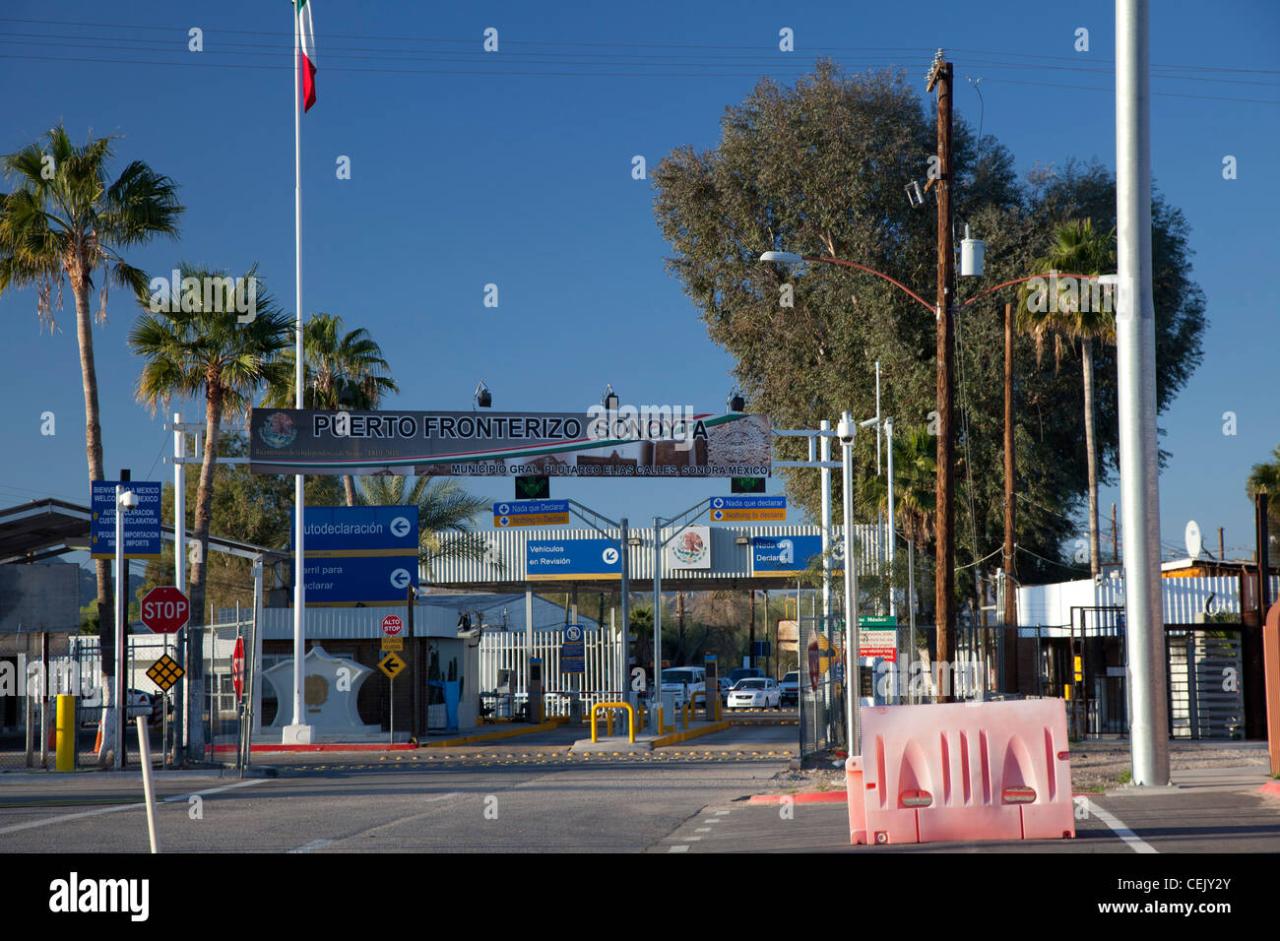 Arizona us mexico border crossing