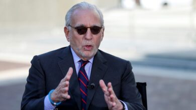 Disney heirs nelson peltz