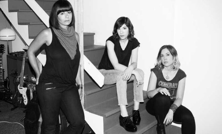 Amplifier newsletter sleater kinney