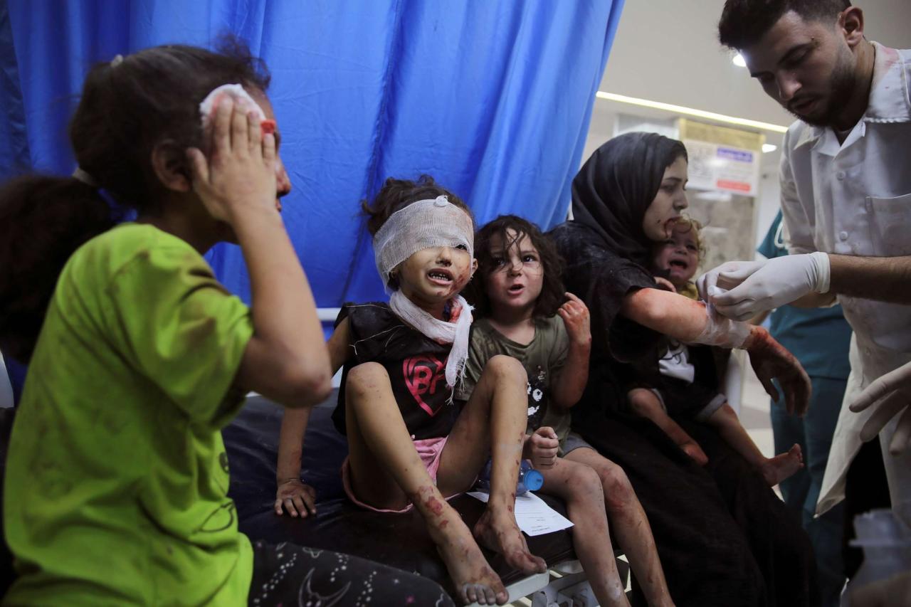 Nasser hospital evacuate gaza