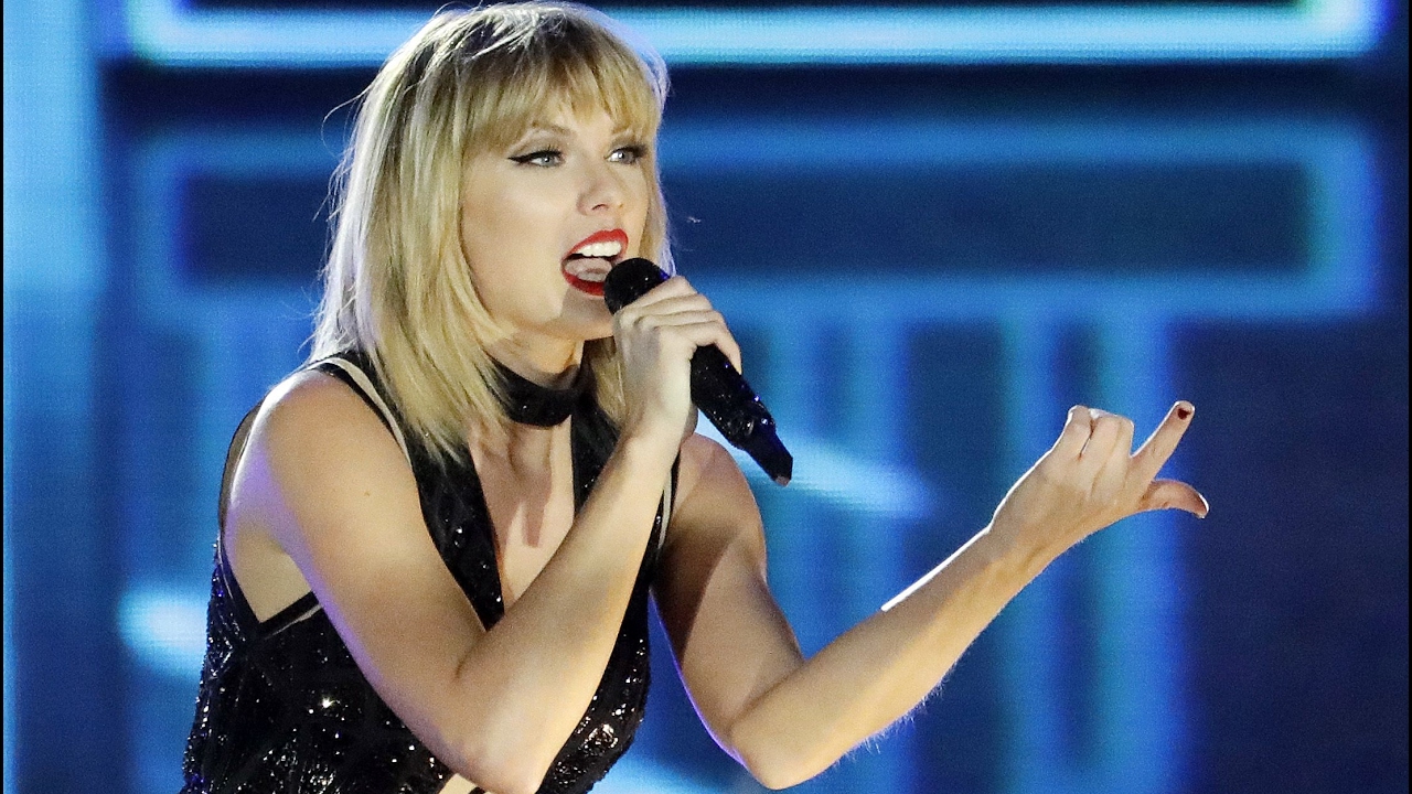 Taylor swift area super bowl