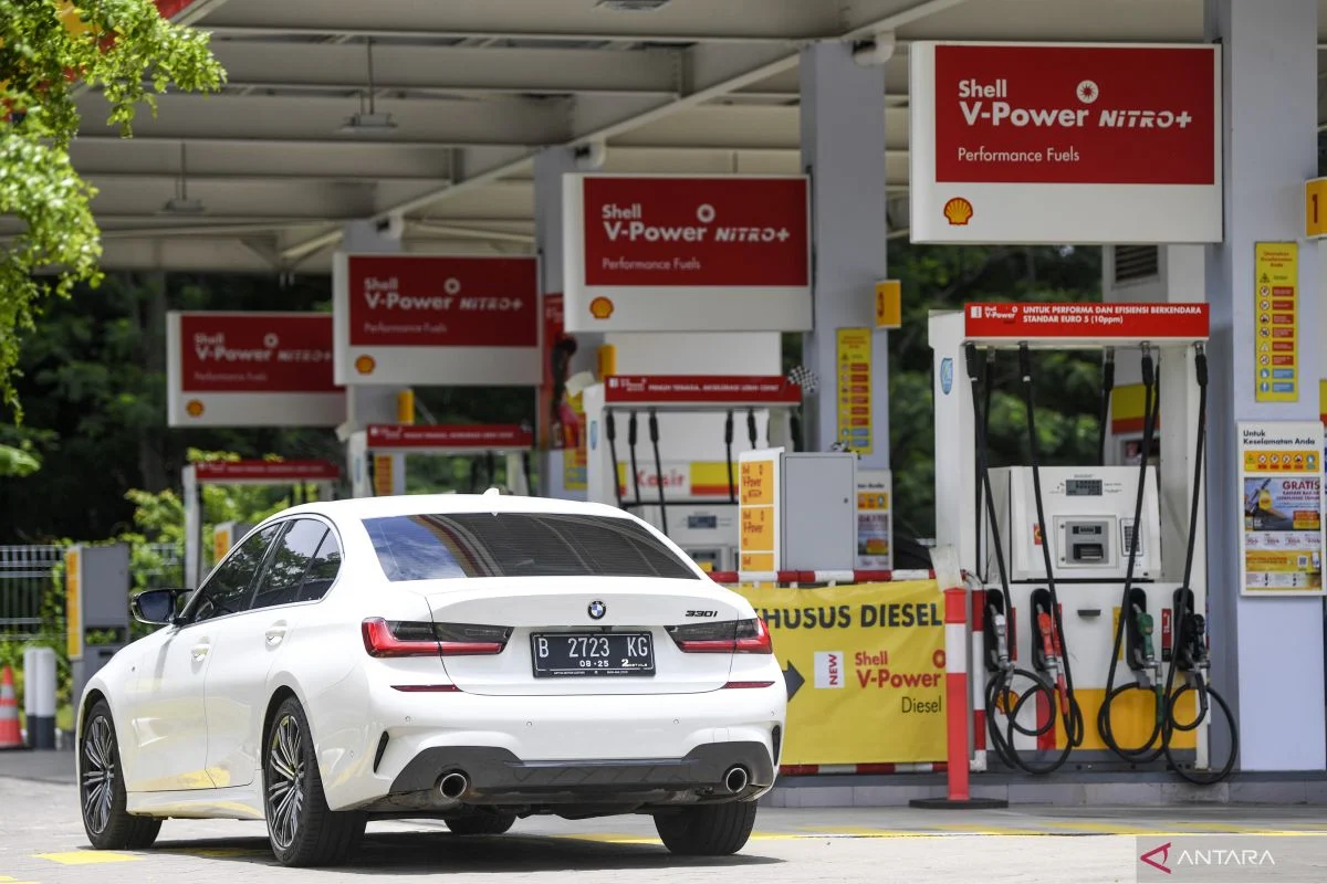 Shell Automotives Navigating Fuel Choices: Shell Super vs. Shell V-Power in Indonesia's ...